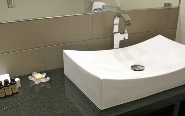 Suites at 118