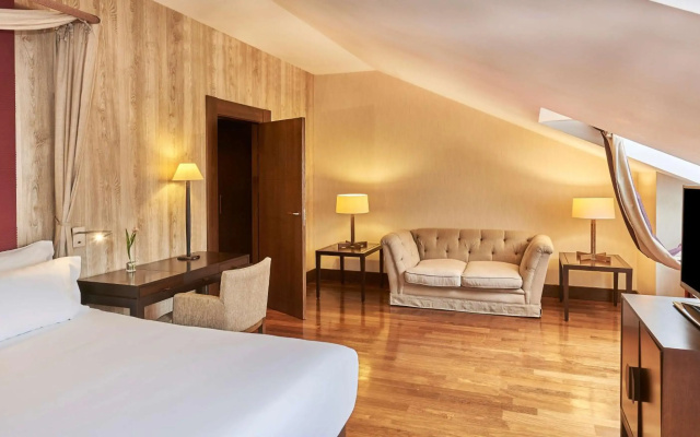 NH Collection Palacio de Burgos