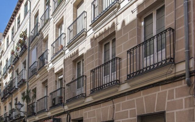 Отель Apartamento Atocha VII Мадрид вид на фасад