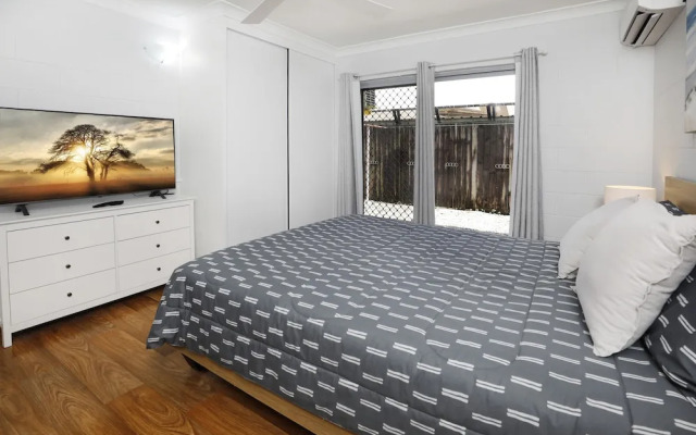 Ground Floor Easy Unit Close to City 4