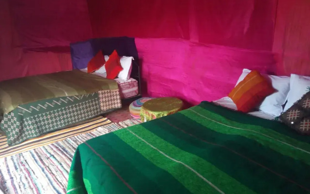 Sahara desert camp