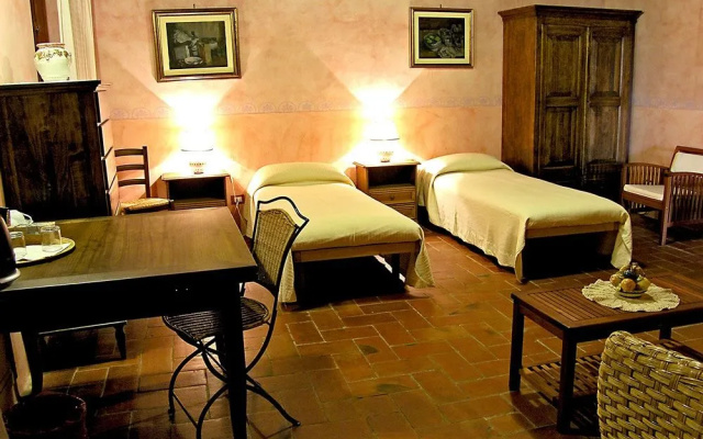 Tassinaia Bed & Breakfast