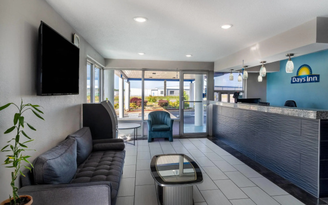 Days Inn by Wyndham Greeneville