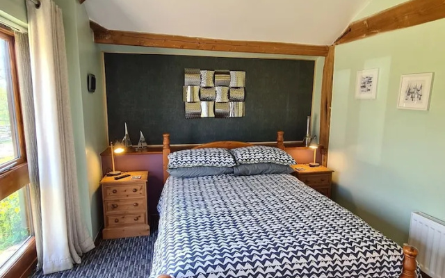 Inviting 2 Bedroom Barn Conversion, Rural Norfolk