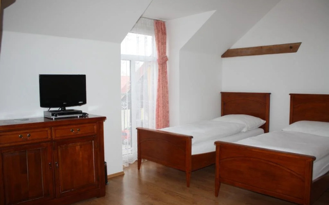 Hotel Lony