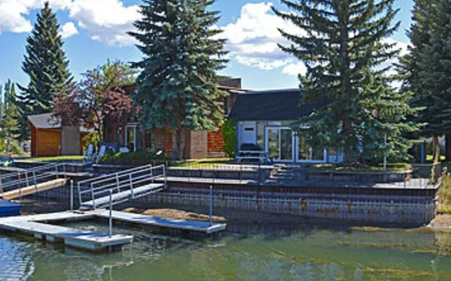 2077 Traverse Court By Redawning