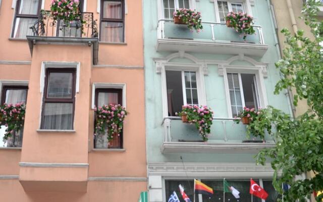Antik Ipek Hotel вид на фасад