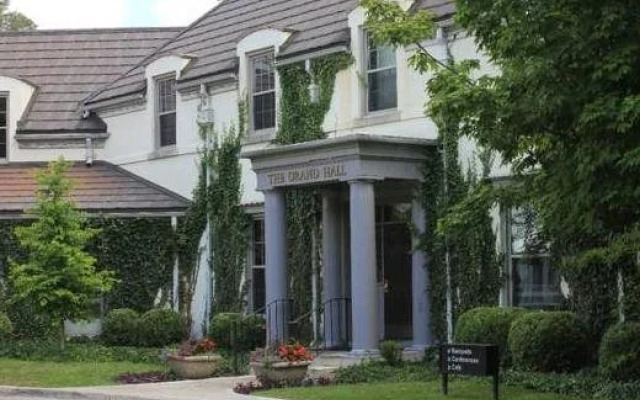 The Windermere Manor Hotel & Conference Center