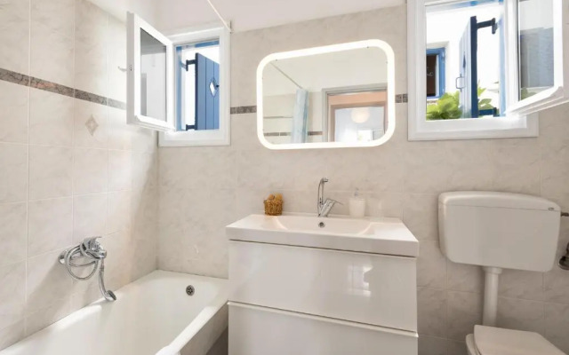 Menta House Ii, Naousa