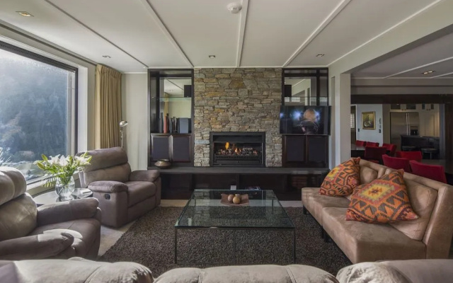 Queenstown Heights