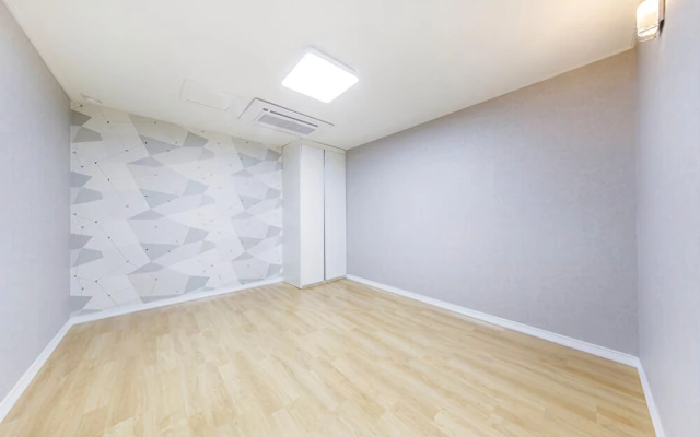 Geoje Beach Mongdol House Pension