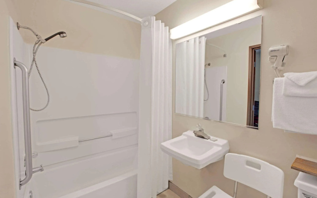 Baymont Inn & Suites by Wyndham Richmond