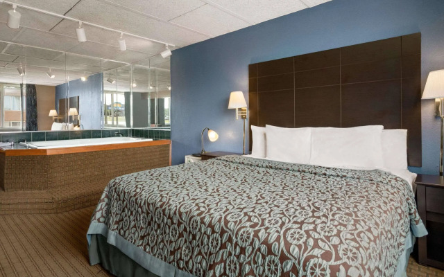 Days Inn Cleveland Willoughby