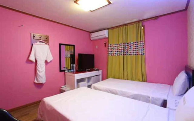 Jeongdongjin Motel