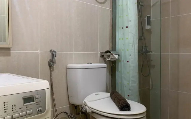 Cozy And Comfort 1Br At Mt Haryono Square Apartment