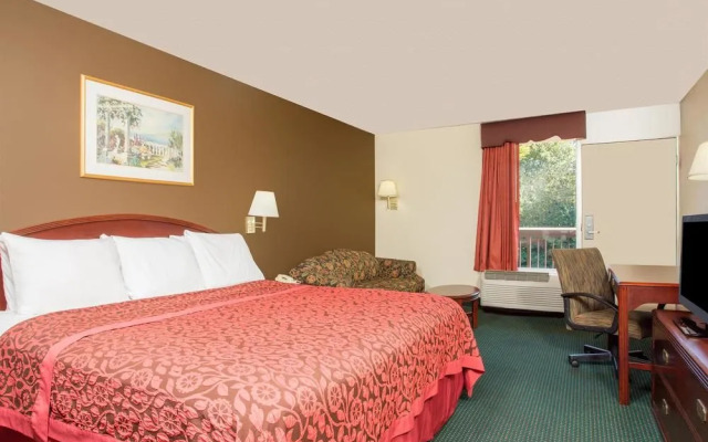 Days Inn Forsyth