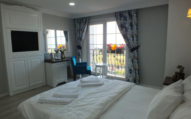 Real King Boutique Hotel