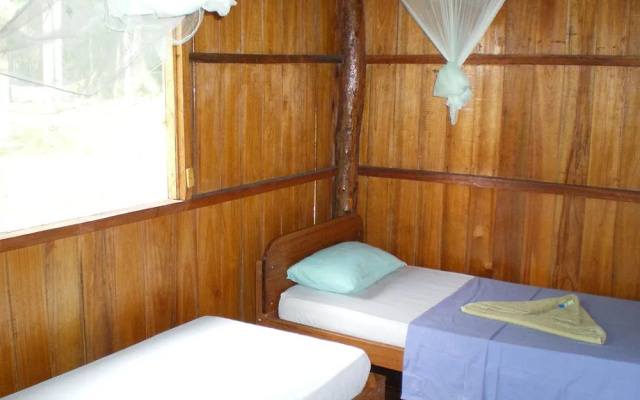 Dolphin Lodge
