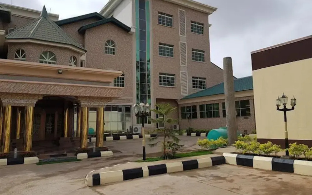 Trophy Hotel LTD