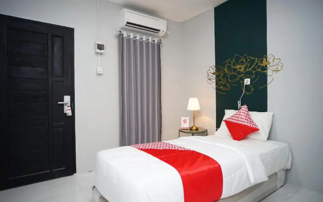 1125 Sani Guest House