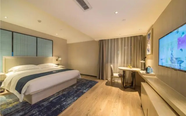 Echarm HotelGuangzhou Zhongshanba Road Metro Station