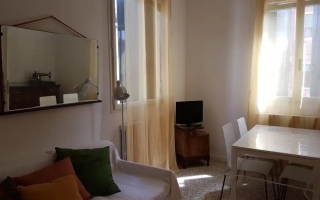 Grimaldi Apartments - Petit Maison