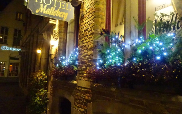 hotelImage