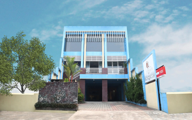 Hotel O M Authentic Kost Man