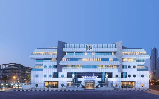 Отель Leva Hotel and Suites, Mazaya Centre ОАЭ, Дубай - отзывы, цены и фото номеров - забронировать отель Leva Hotel and Suites, Mazaya Centre онлайн вид на фасад