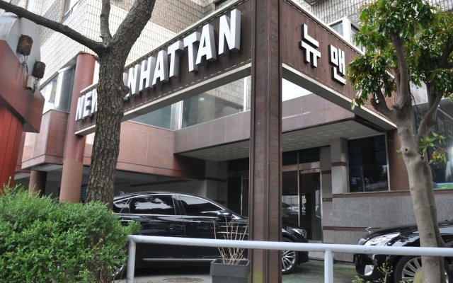 Manhattan Hotel in Jeju, South Korea from 34$, photos, reviews - zenhotels.com hotel front