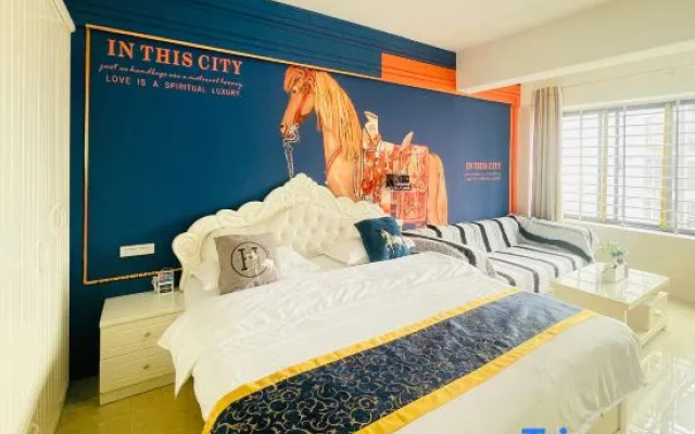 Qizai Xiaoshe Apartment (Guilin University Town)