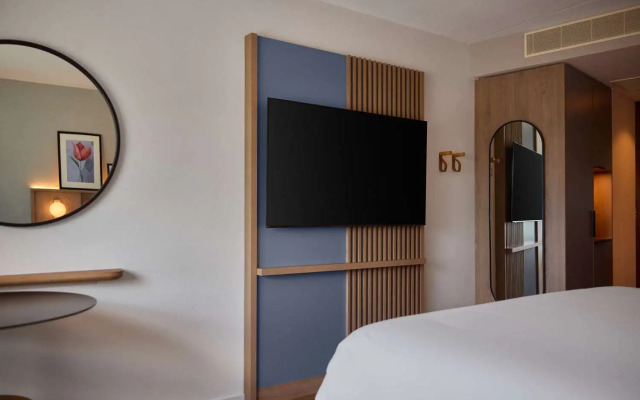 Отель DoubleTree by Hilton Rotterdam Centre