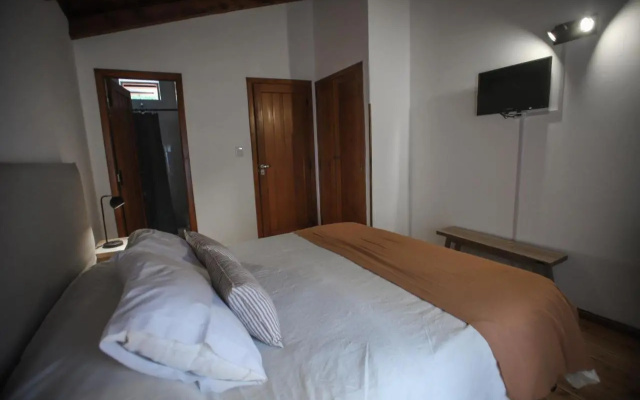 Hostería & Apart Hotel Carelhue