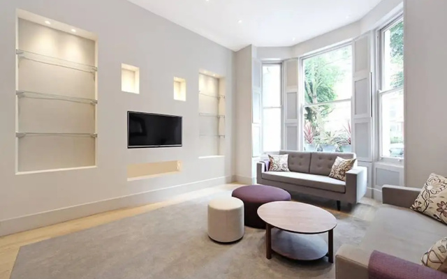 Modern 2 Bedroom Kensington Home