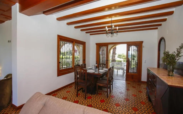 030 Villa Marines