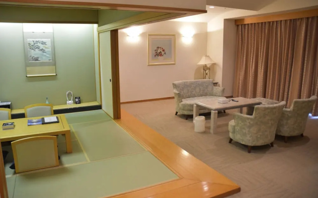 The Gran Resort Elegante Awajishima