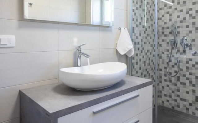 Sea Vista Apartment Kastela - Grey
