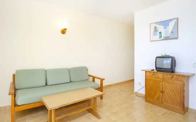 Apartamentos Mar y Playa 2