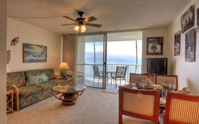 Maalaea Kai 316 1 Bedroom Condo by RedAwning
