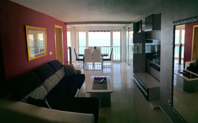 Levante Beach Seafront Apartment