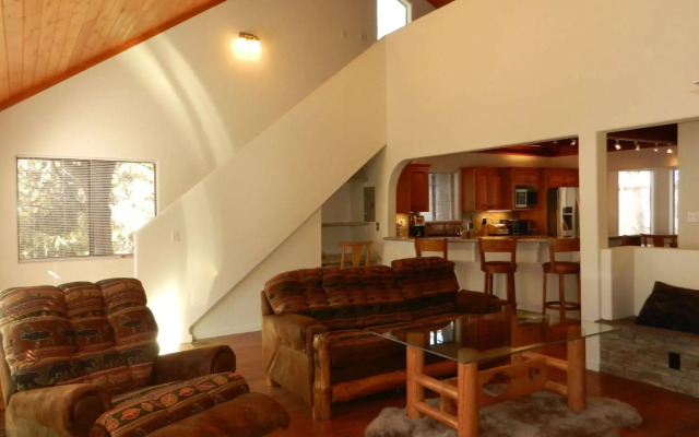Bear Lassen Chalet