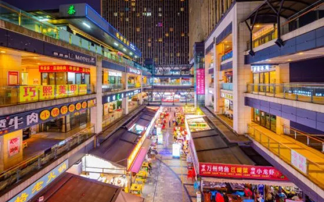 JI Hotel (Chengdu Zhaojuesi Subway Station)