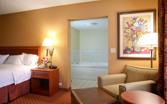 Hampton Inn McHenry