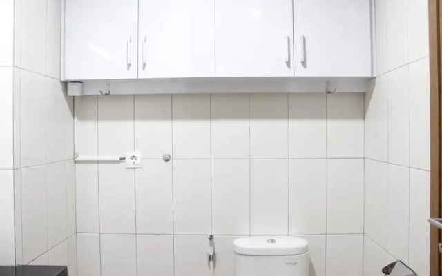 Pleasant 1BR Apartment with Sofa Bed at Dago Suites