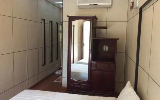 Huong Tra Hotel
