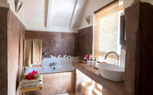 Clove Island Villas & SPA