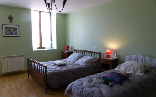 Gîte Arfeuilles, 5 pièces, 11 personnes - FR-1-489-280