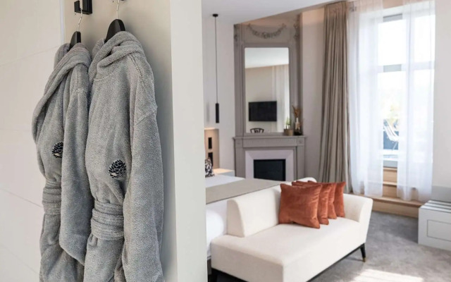 Best Western Premier Le Chapitre Hotel & Spa