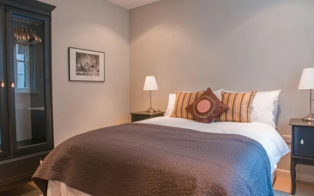 32 Newcomen Road (Flat 1)