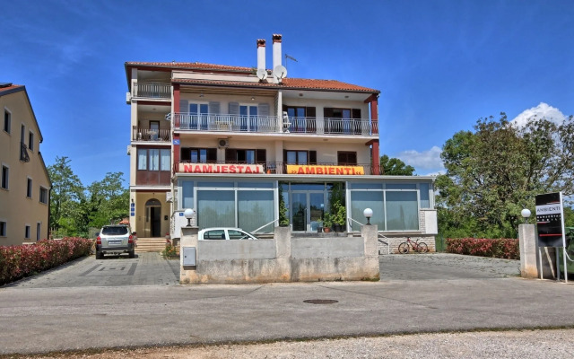 Guest House and Apartment Ambienti